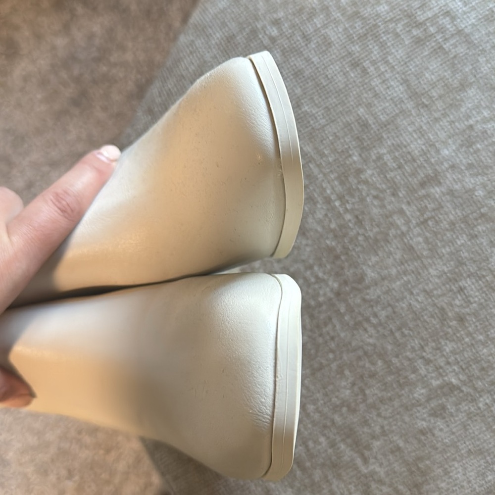 Size 9 Madden Thick Heel Boots in Off White. never worn - Picture 9 of 10
